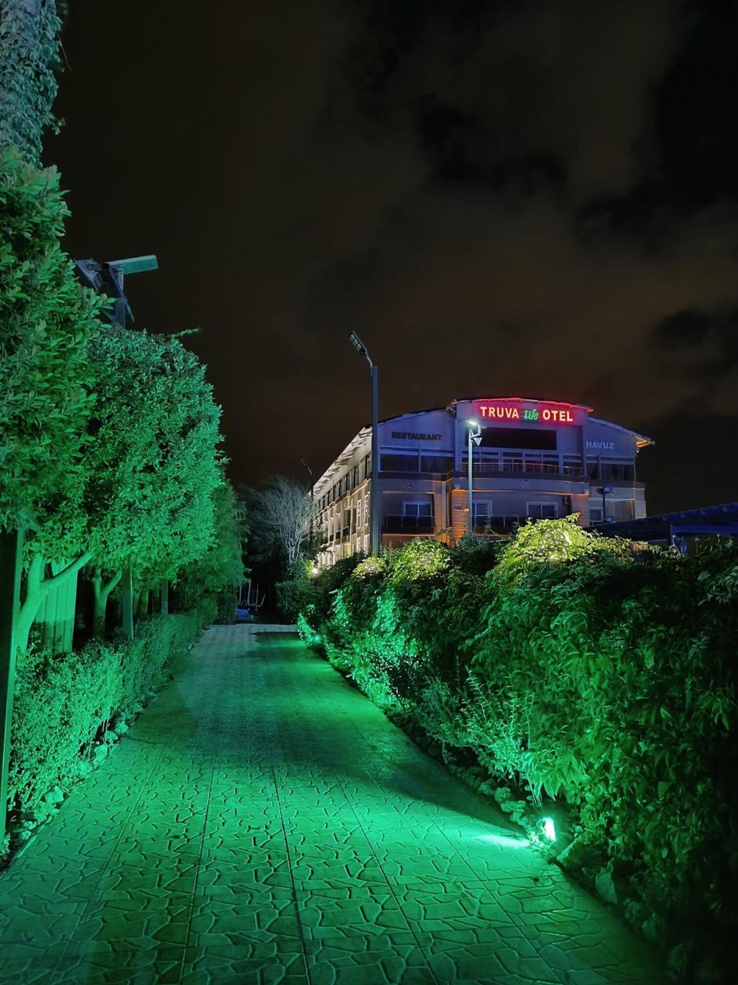Truva Life Hotel Samandag Extérieur photo